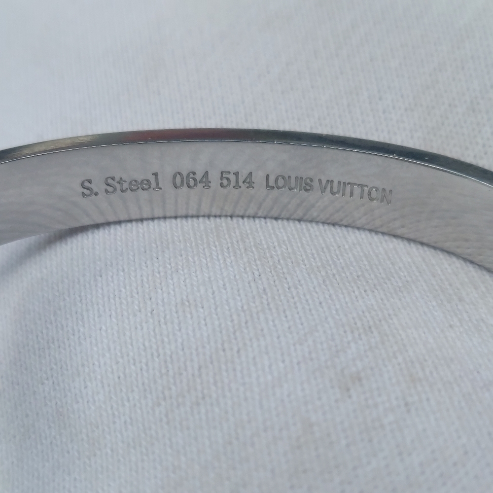 Louis Vuitton Black and Gold Monogram Bracelet - Picture 3 of 4